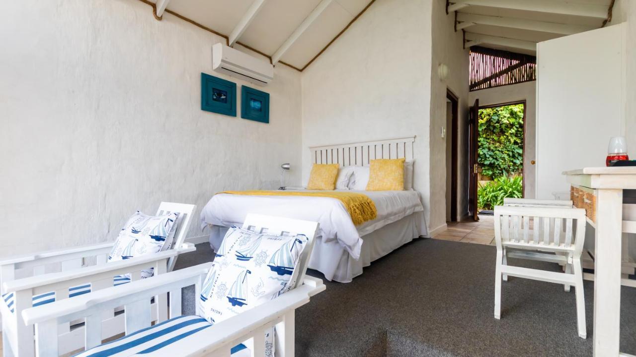 Dutton'S Cove Guest House Herolds Bay Exterior foto